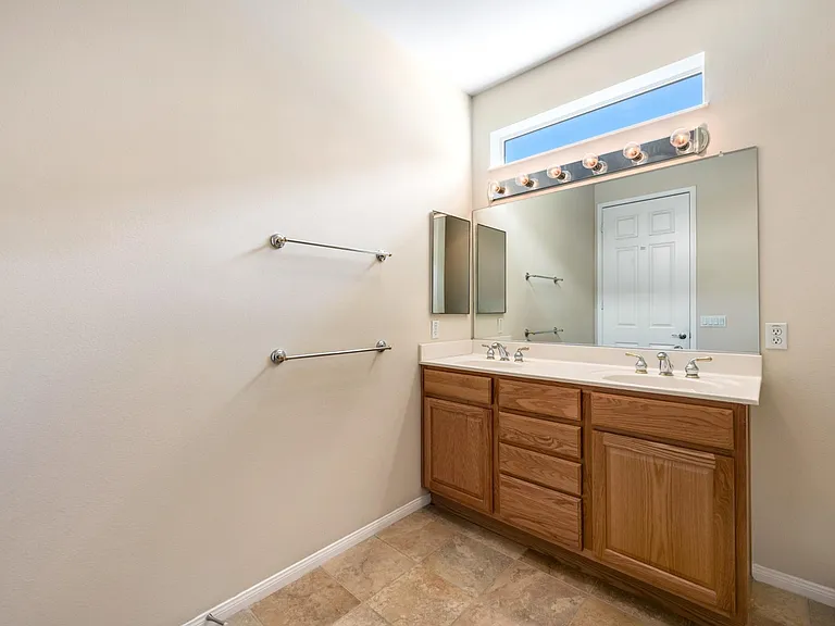 978 Wind Flower Rd — Photo 14