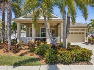 521 Manns Harbor Dr, Apollo Beach, FL 33572