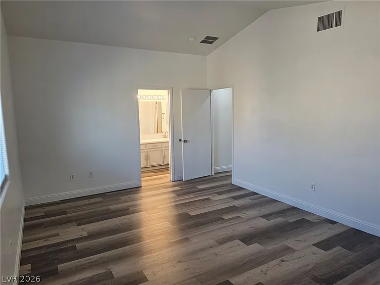 4355 Holden St — Photo 12