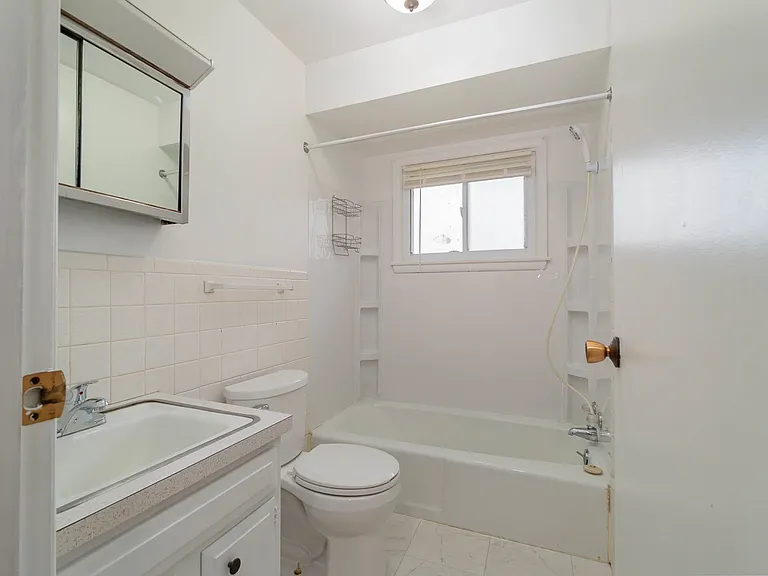 3230 Pasadena Pl — Photo 18