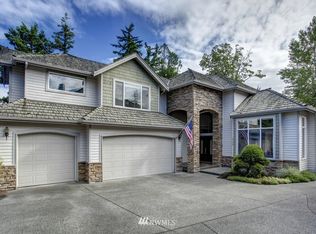 19028 NE 51st St, Sammamish, WA 98074