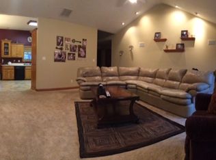 7632 Hyland Meadows Dr, Knightstown, IN 46148