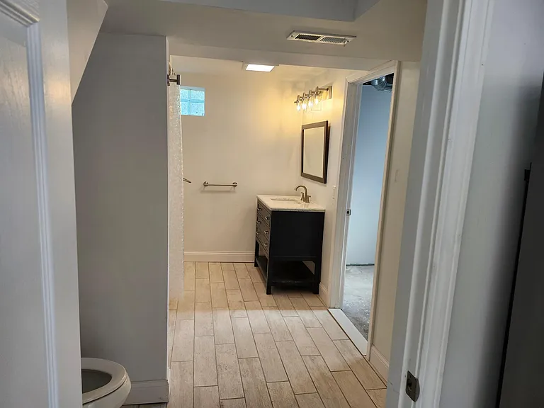 3082 Norcott Dr #B — Photo 15