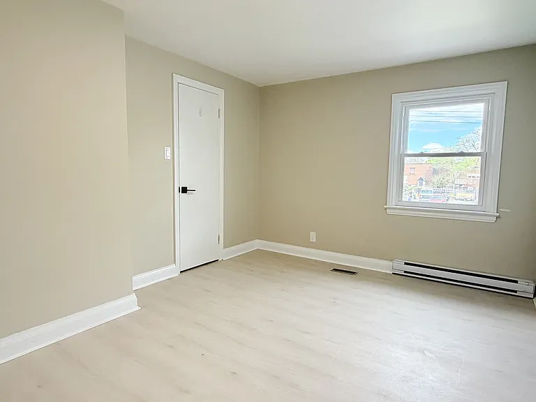 149 Margaret St #2-B — Photo 12