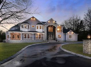 2 Bordens Brook Way, Holmdel, NJ 07733