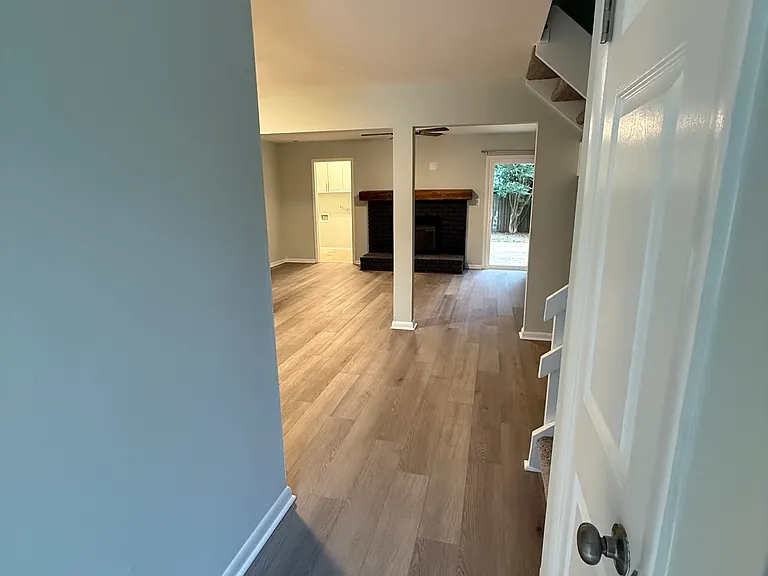 3745 Pendleton Ave — Photo 10