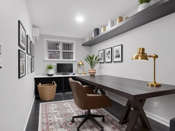 3604 Willett Avenue image 7 of 31