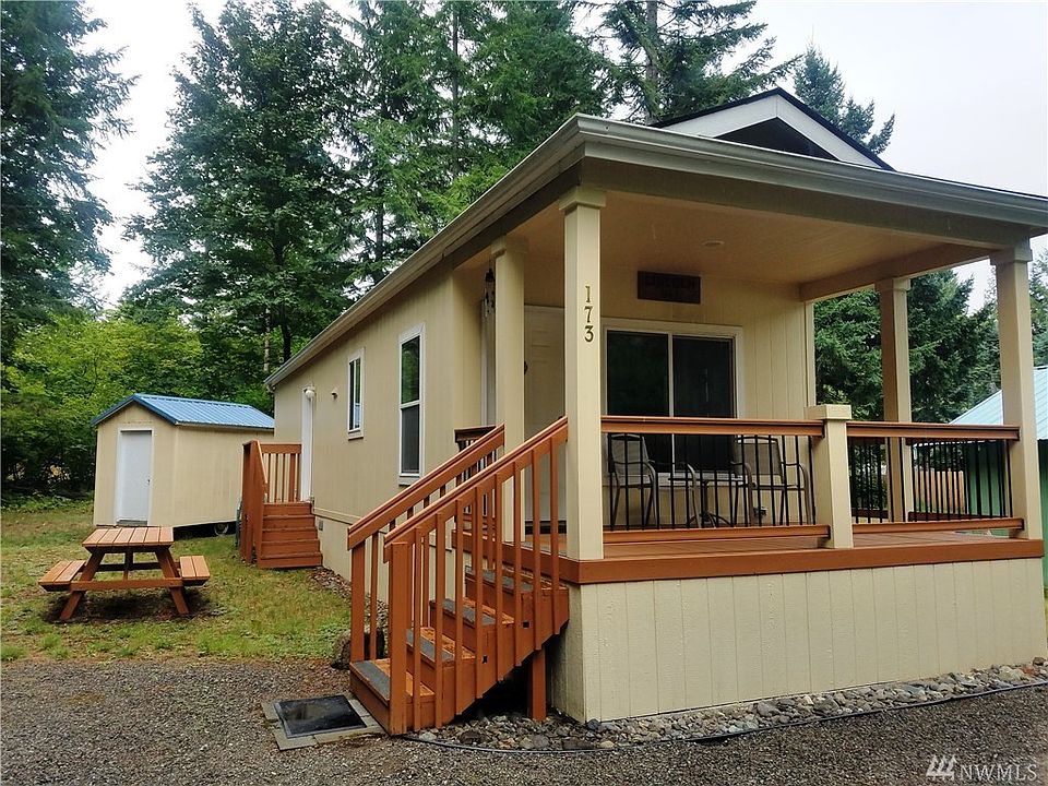 1st image of 173 Mount Rainier Dr