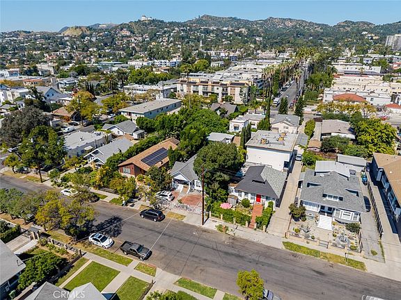 4th image of 4541 Russell Ave