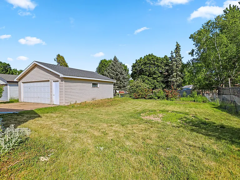 749 Appleton Rd — Photo 9
