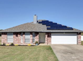 6313 Starnes Rd, Watauga, TX 76148