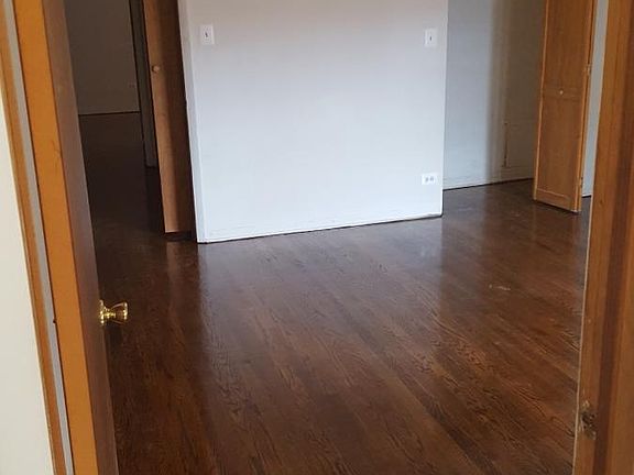 3rd image of 7712 S Essex Ave #2