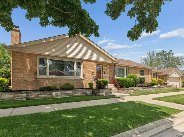 2928 W 92nd St, Evergreen Park, IL 60805