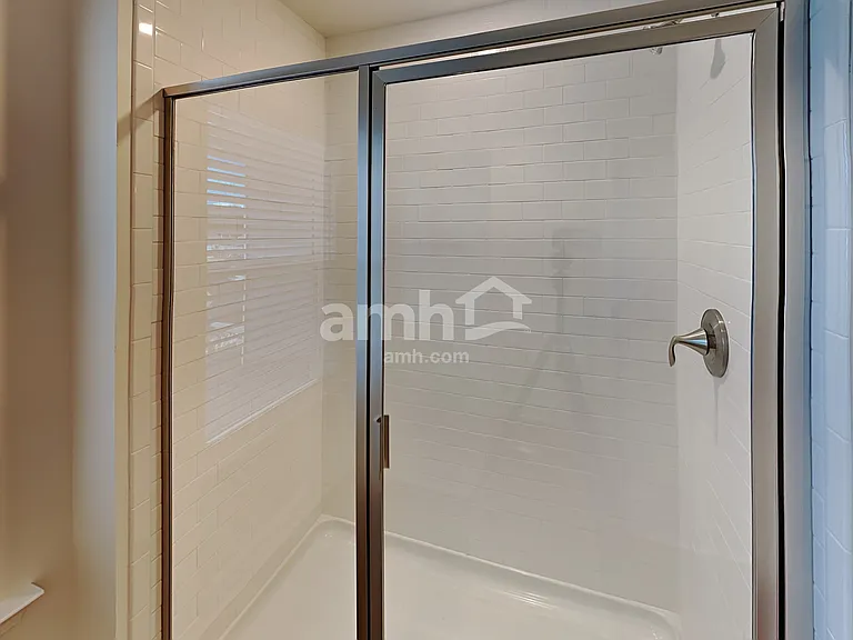 5035 Hudson Valley Dr — Photo 19