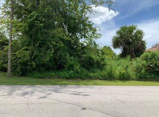 33 Firethorn Ln, Palm Coast, FL 32137