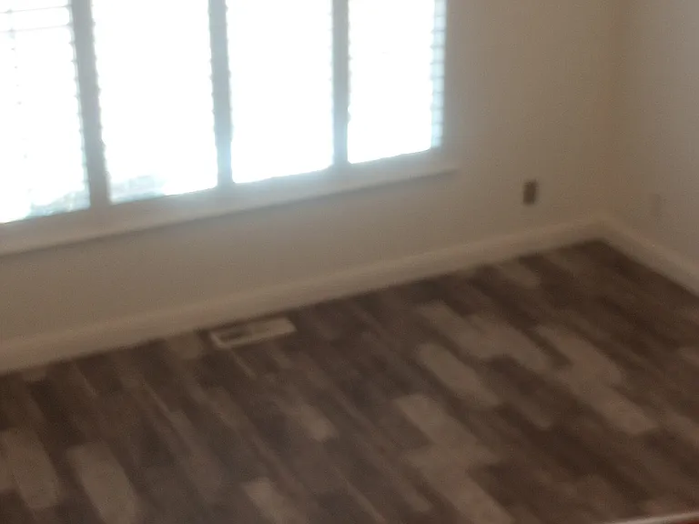 290 Riverview Dr — Photo 19