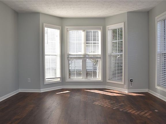 3rd image of 455 Madison Chase Dr