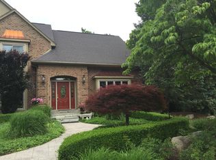 3536 Charlwood Dr, Rochester Hills, MI