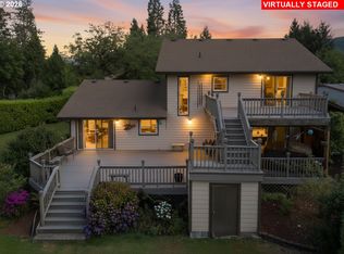 1884 Wild River Dr, Roseburg, OR 97470