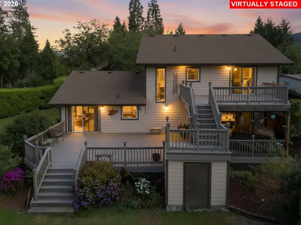 1884 Wild River Dr, Roseburg, OR 97470