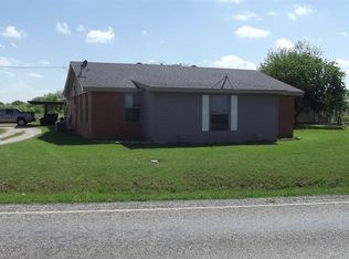 2141 Fm 367 E, Iowa Park, TX 76367