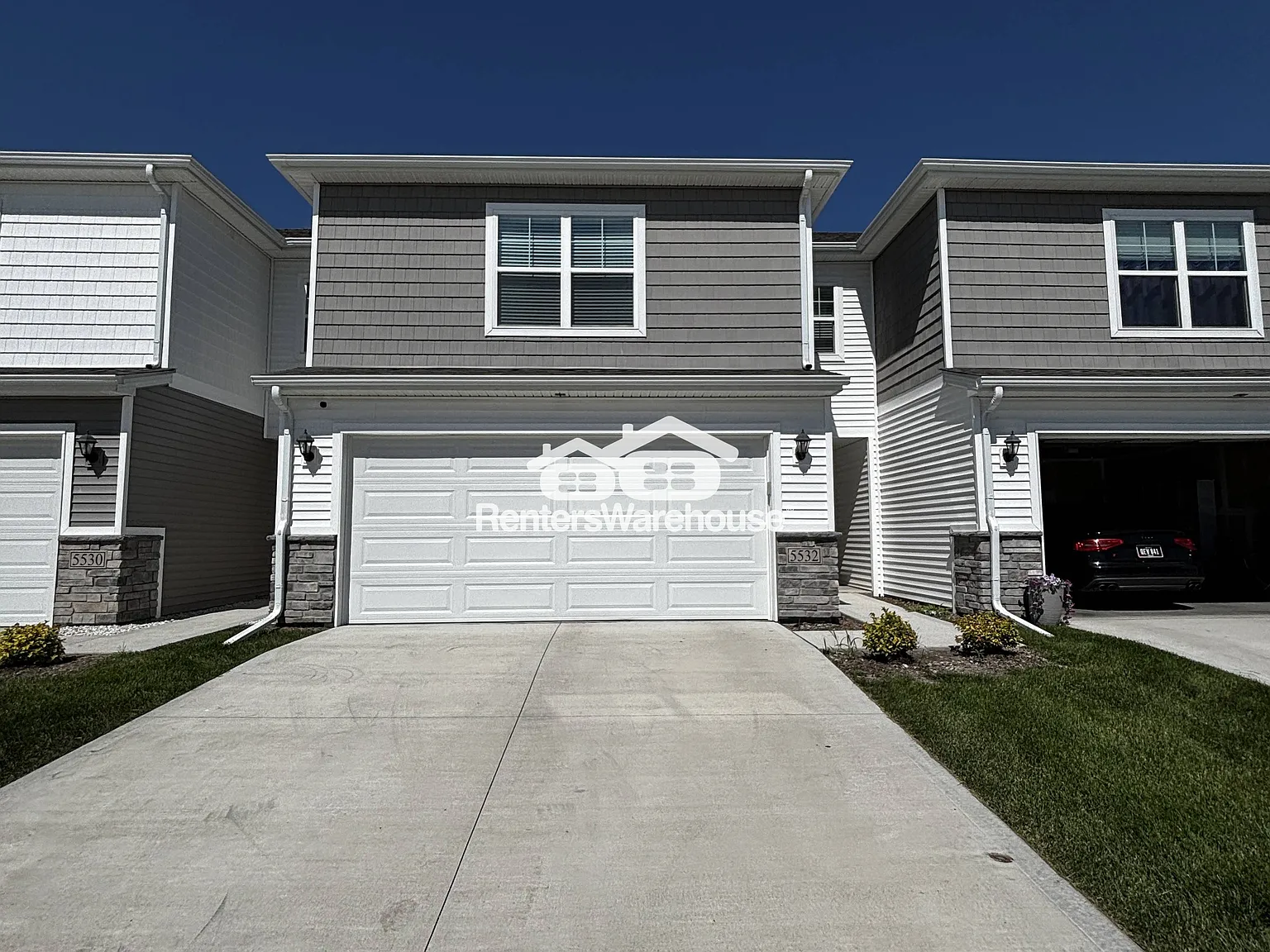 Beautiful 3 bedroom Townhome for Rent — Photo 2