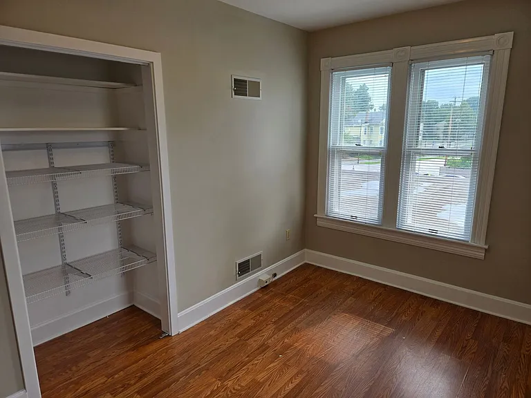 16A Manor Ave. — Photo 5