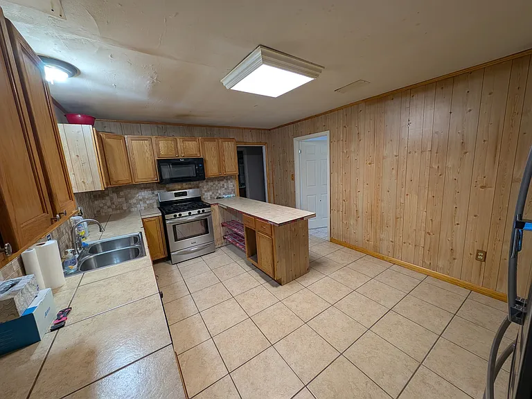 11806 Springfield Rd — Photo 11