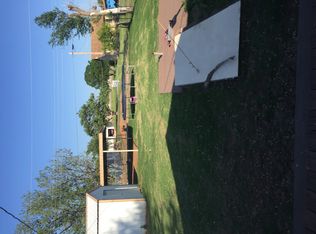 419 S 3rd St, Sentinel, OK 73664
