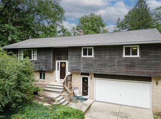 8621 Broadview Rd, Broadview Heights, OH 44147