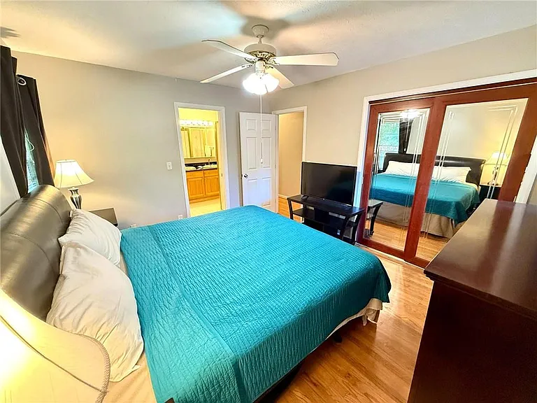 6725 Ridge Moore Dr — Photo 17