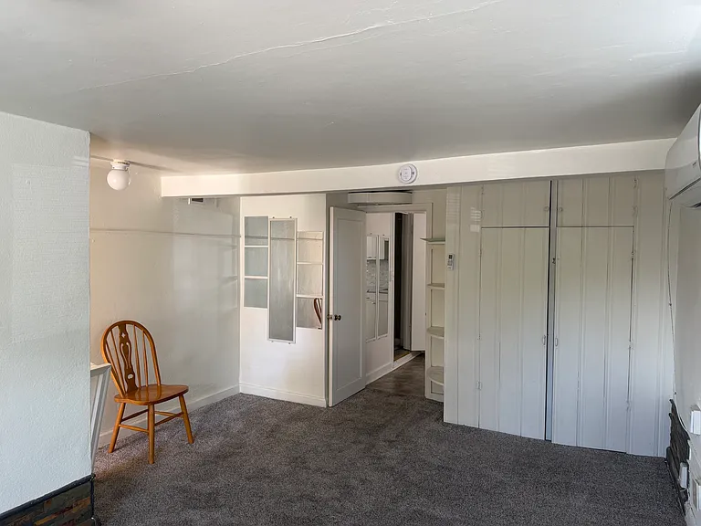1111 Strand Pl #B — Photo 3