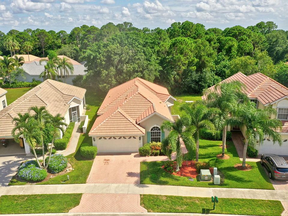 1st image of 651 SW Andros Circle
