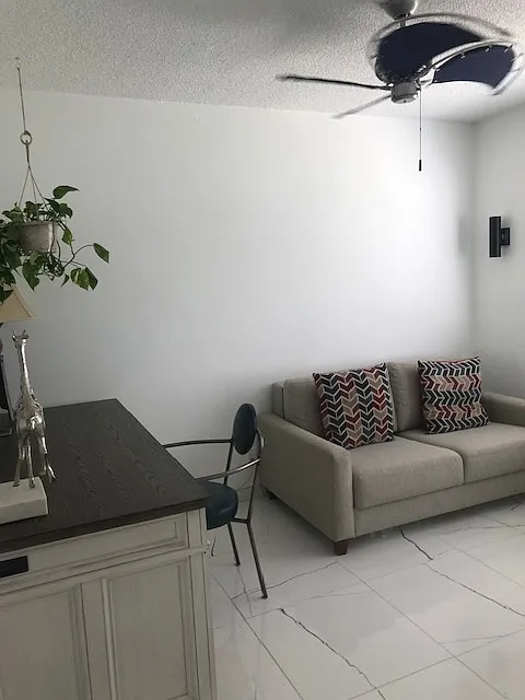 2 bed, 838 sqft, $1,500 — Photo 4