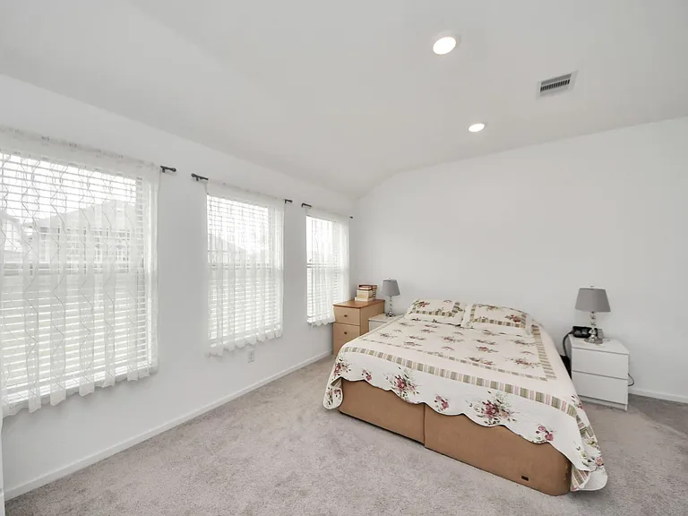 21927 Citrus Grove Ct — Photo 24