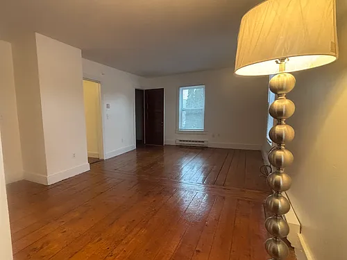 478 Main St #2 Photo 1
