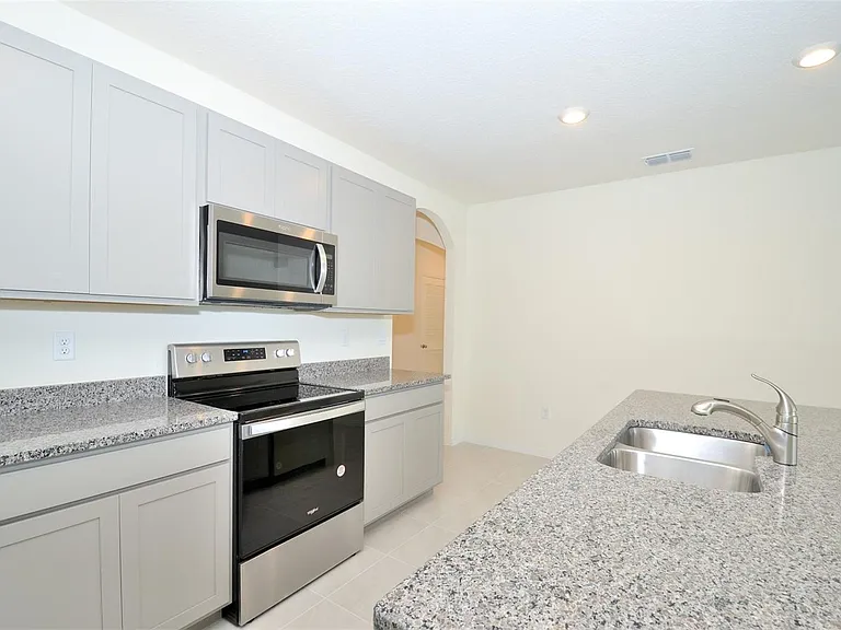 2343 Canyon Oak Dr — Photo 4