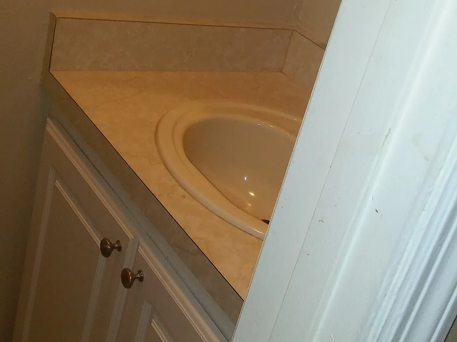2 bed, 2.5 bath, 1004 sqft, $1,650 — Photo 2