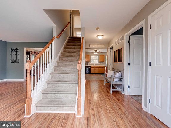 2nd image of 102 Cornwall Pl