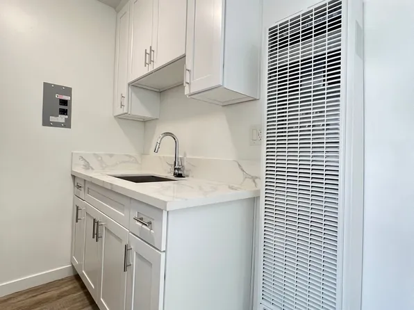 Vernon Avenue Apartments