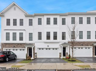 235 Red Leaf Ln, Exton, PA 19341