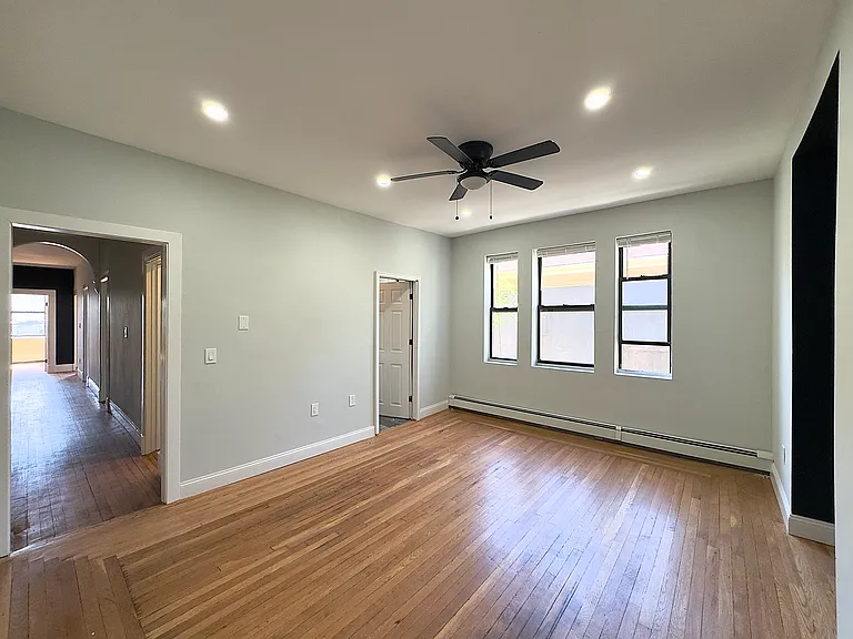 16 Charlotte St #2L — Photo 6