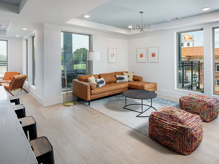 The Local Sugar Hill Apartments — Photo 35