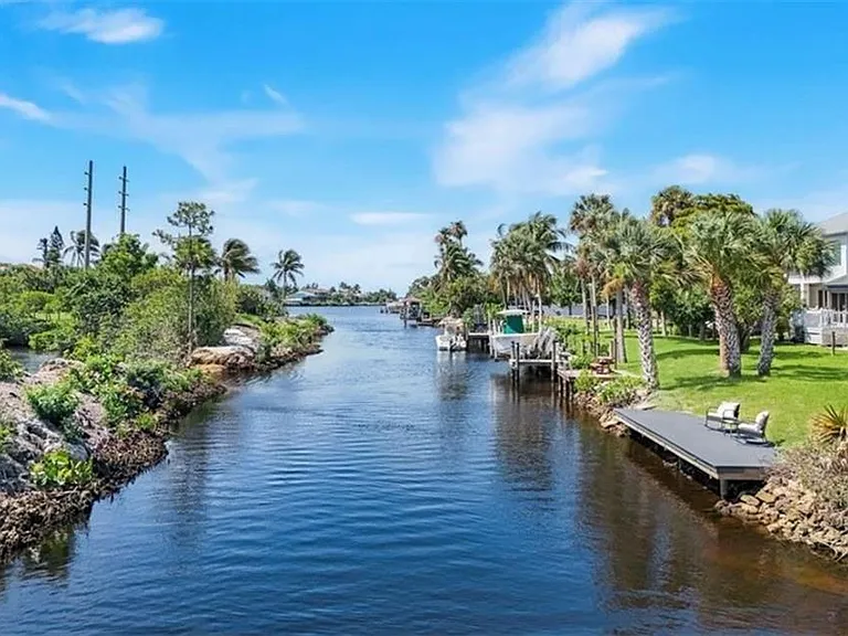 6104 Waterway Bay Dr — Photo 23