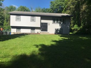 3 Pennington Way, Spring Valley, NY 10977