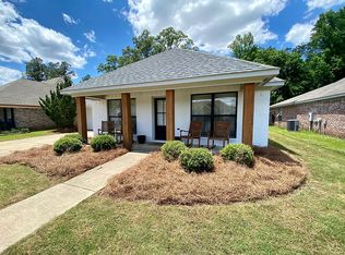 132 Blackstone Cir, Brandon, MS 39047