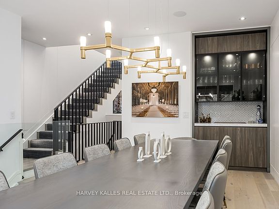 4th image of 53 Castlewood Rd