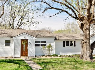 501 N Madison St, Spring Hill, KS 66083