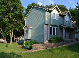 4829 64th St, Urbandale, IA 50322