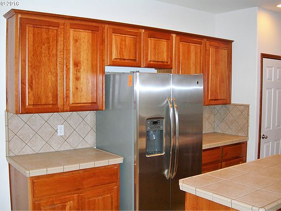 4th image of 2121 SE 190th Ave